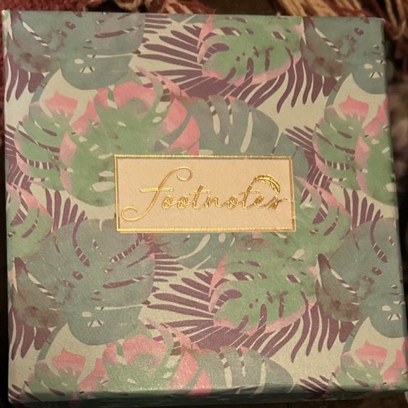 footnotes 18 in. Necklace with 2 pendants, "Mother/Daughter" - Picture 2 of 2